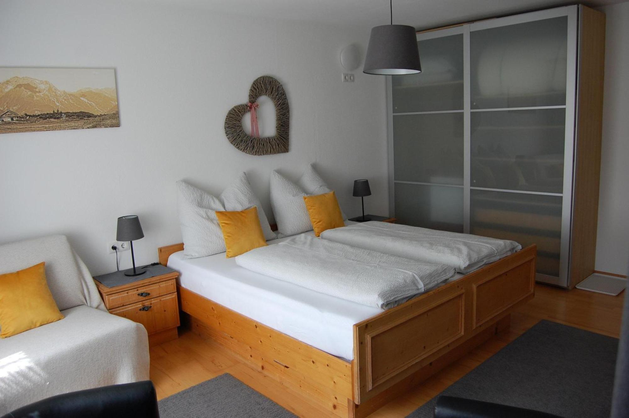 Haus Hager Bed & Breakfast Schlitters Bagian luar foto